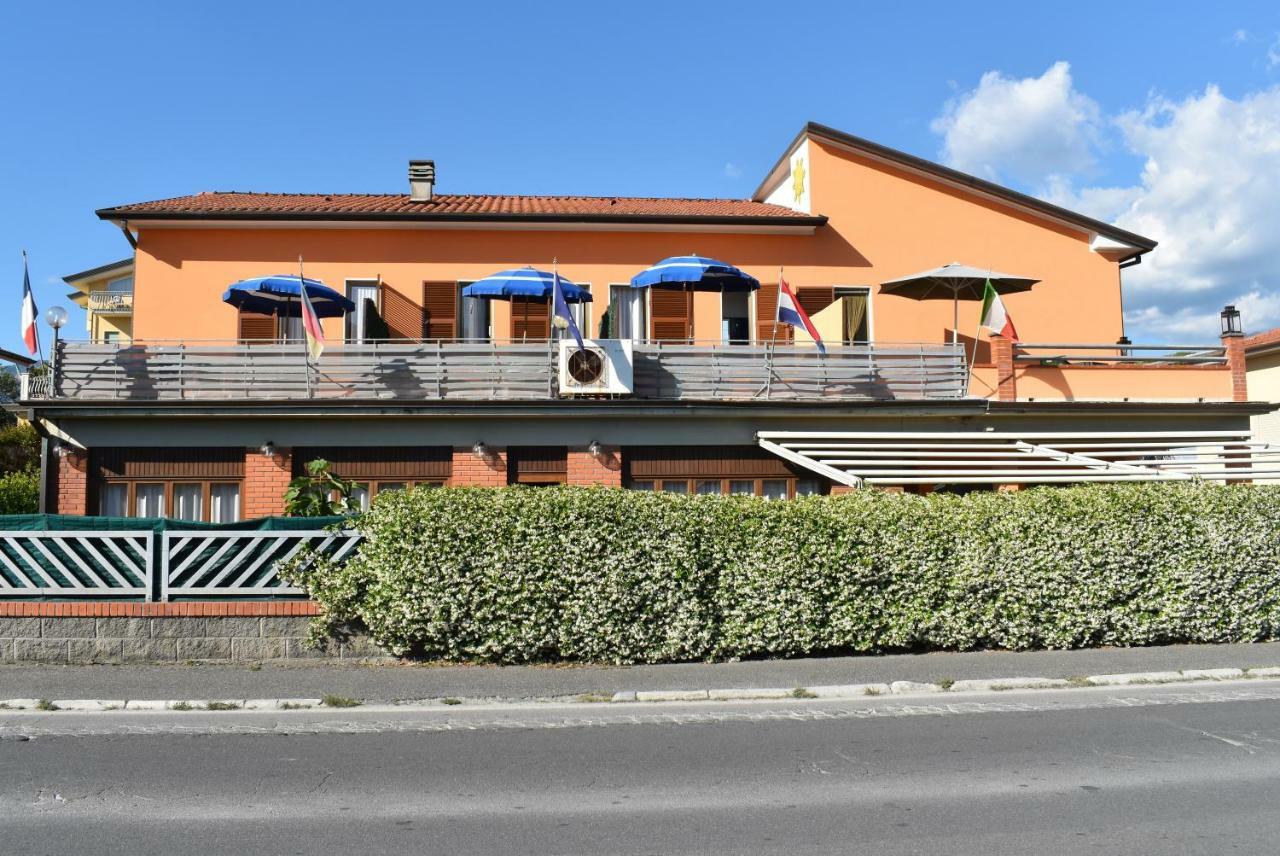 Hotel Sole Marina di Massa Exterior foto